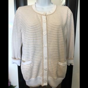 Sweater tan and white
